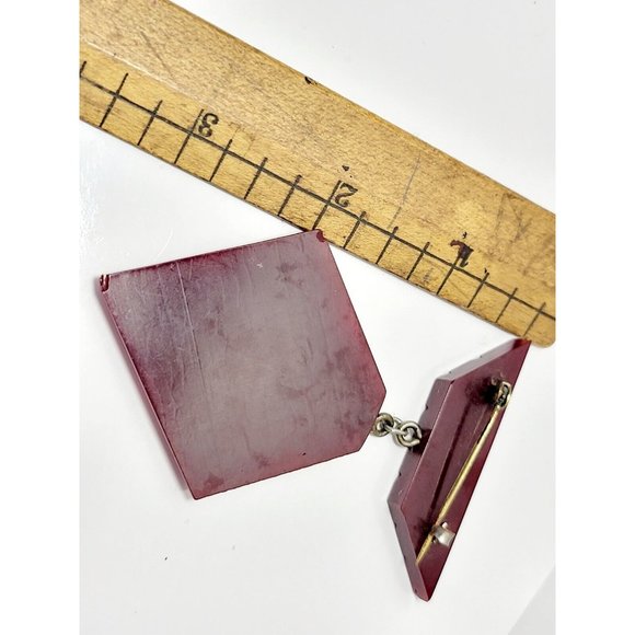 Antique Cherry Bakelite Etched Dangle Brooch (A41) - Picture 2 of 3